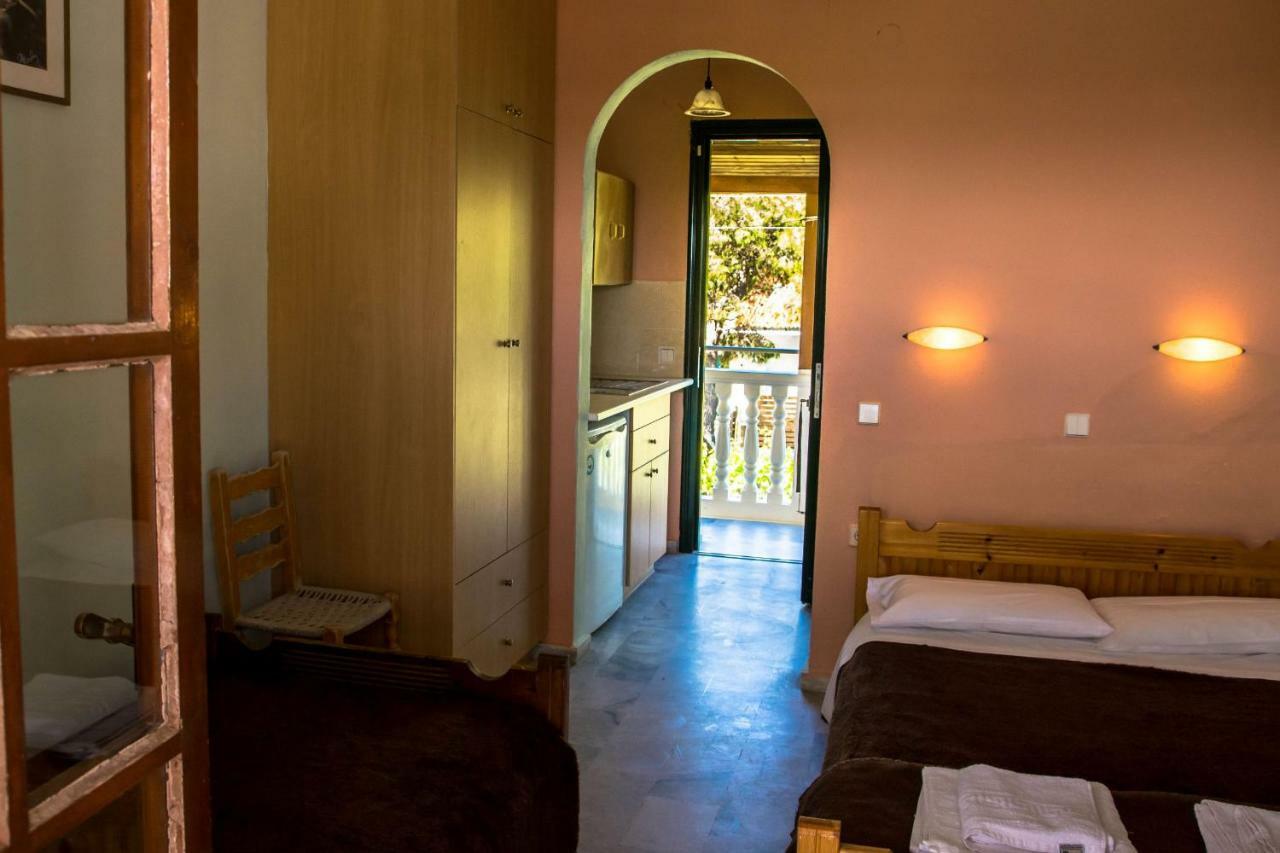 Nikos Studios Alykes Zakynthos Island Exterior foto